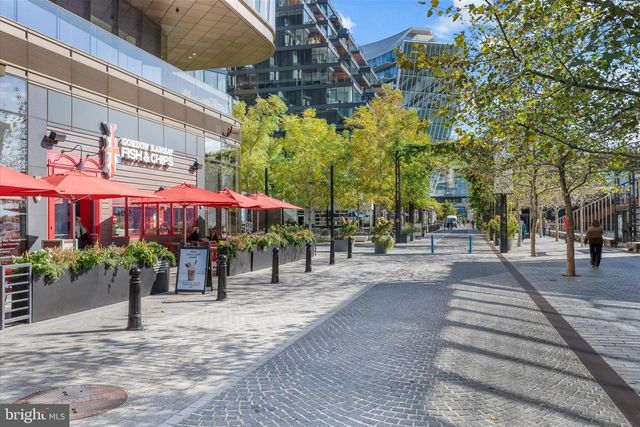 1378 4TH ST SW, Washington, DC 20024