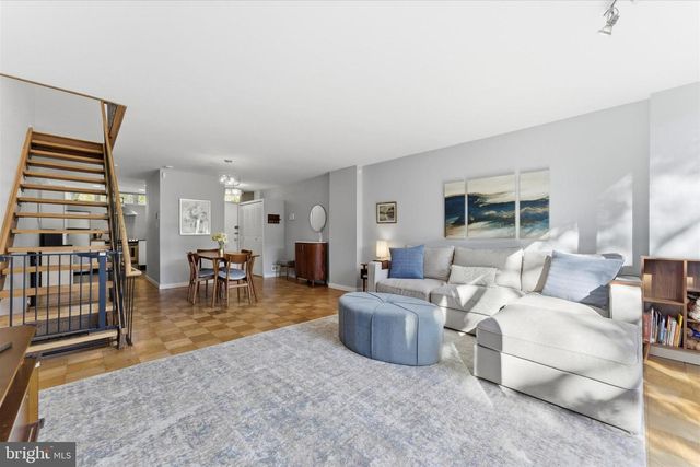 1378 4TH ST SW, Washington, DC 20024