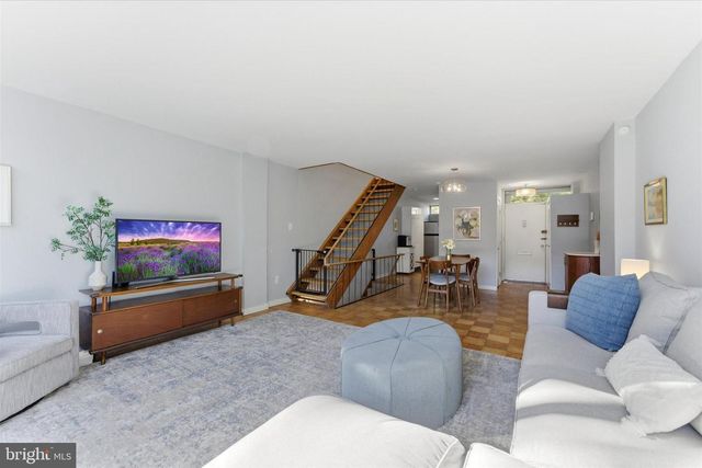 1378 4TH ST SW, Washington, DC 20024