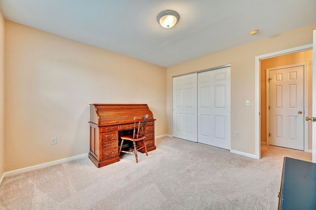 2736 Coachlight Lane, Burlington, KY 41005