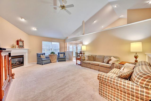 2736 Coachlight Lane, Burlington, KY 41005