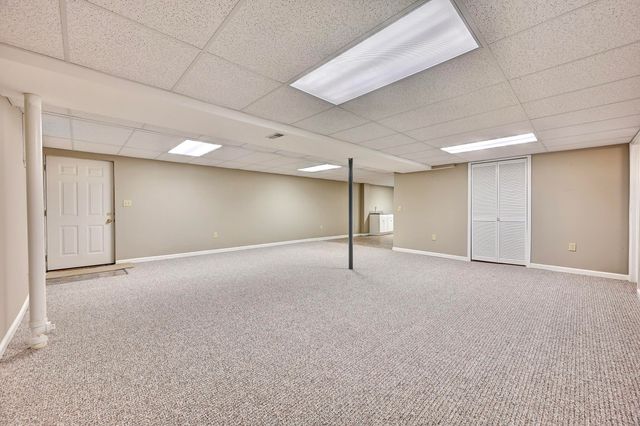 2736 Coachlight Lane, Burlington, KY 41005