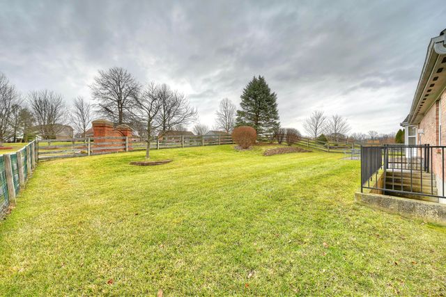 2736 Coachlight Lane, Burlington, KY 41005