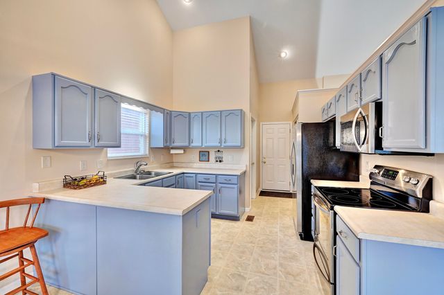 2736 Coachlight Lane, Burlington, KY 41005