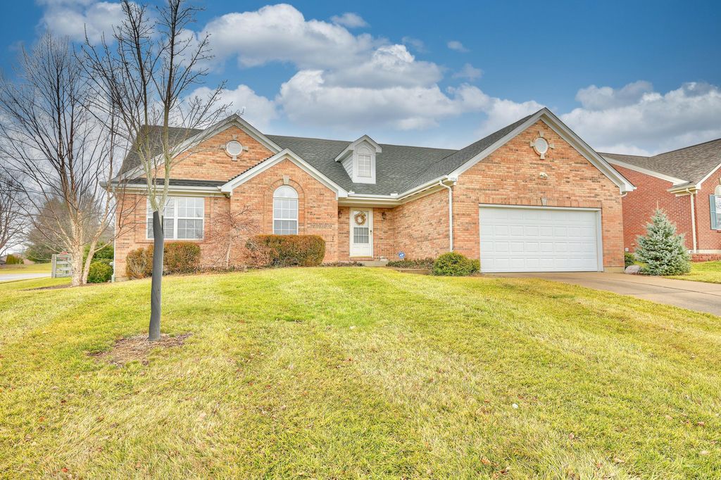 2736 Coachlight Lane, Burlington, KY 41005