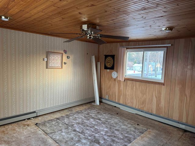 710 Ruskin Avenue, Algonac, MI 48001