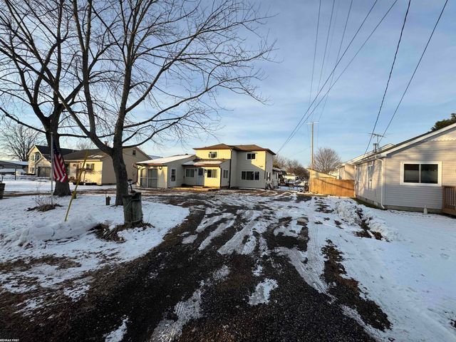 710 Ruskin Avenue, Algonac, MI 48001