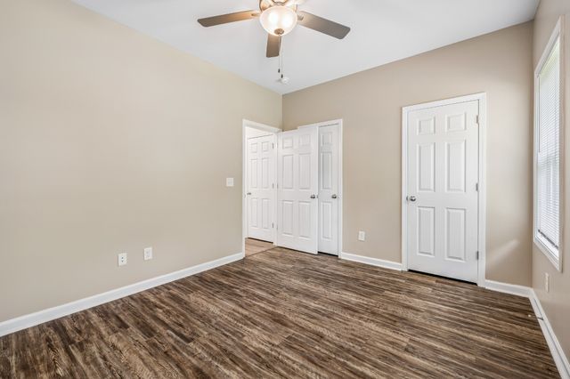 539 9th St, Clarksville, TN 37040