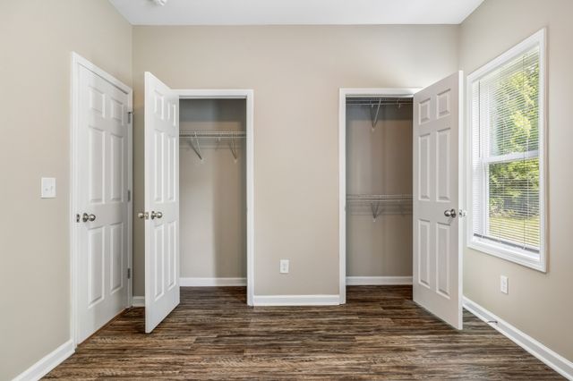 539 9th St, Clarksville, TN 37040