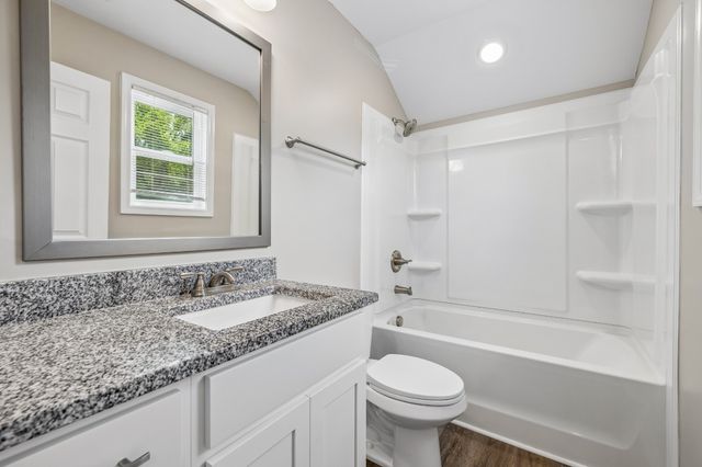 539 9th St, Clarksville, TN 37040