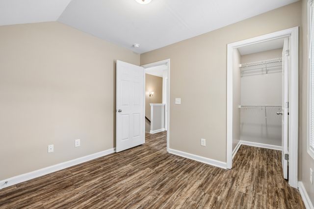 539 9th St, Clarksville, TN 37040
