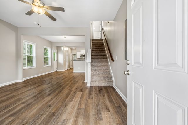 539 9th St, Clarksville, TN 37040
