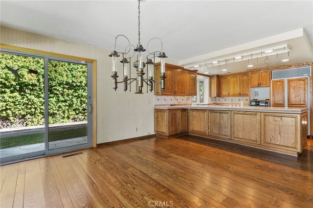 1501 La Loma, North Tustin, CA 92705