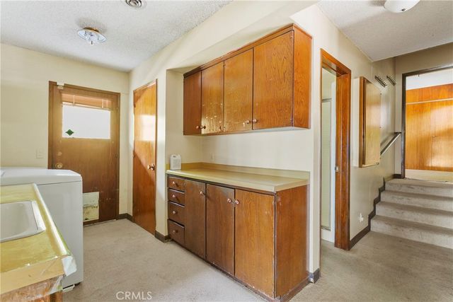 1501 La Loma, North Tustin, CA 92705