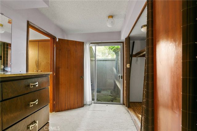 1501 La Loma, North Tustin, CA 92705