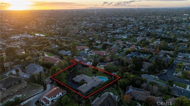 1501 La Loma, North Tustin, CA 92705