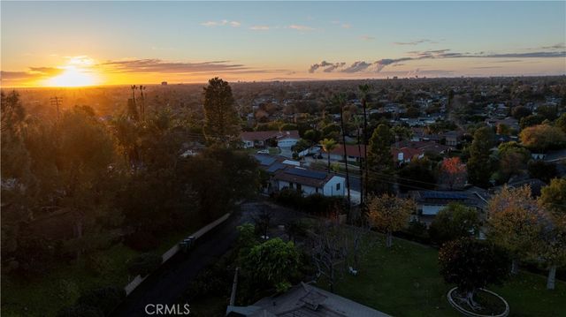 1501 La Loma, North Tustin, CA 92705