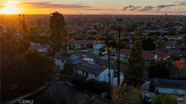 1501 La Loma, North Tustin, CA 92705