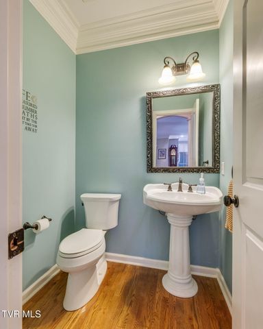 1221 Sussex Drive, Kingsport, TN 37660