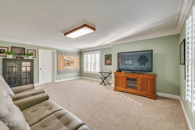 1221 Sussex Drive, Kingsport, TN 37660