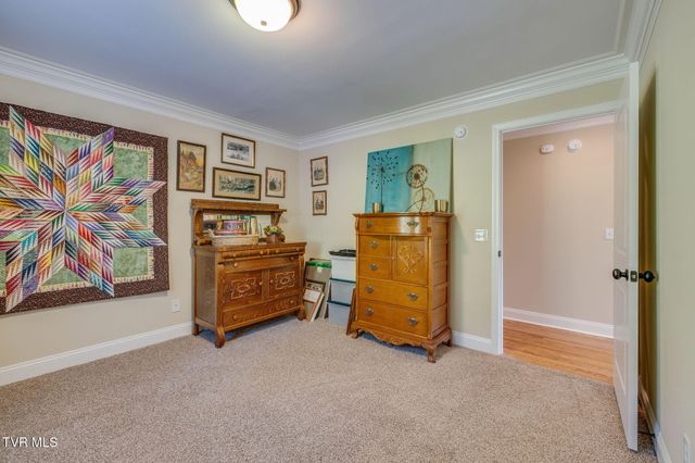1221 Sussex Drive, Kingsport, TN 37660