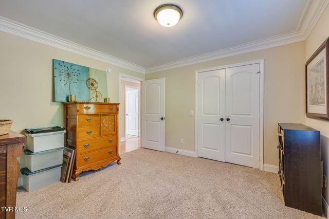1221 Sussex Drive, Kingsport, TN 37660