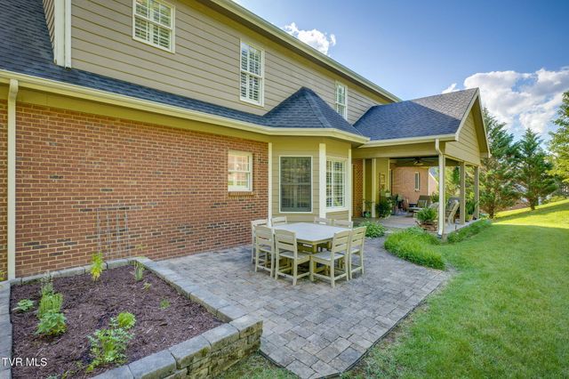 1221 Sussex Drive, Kingsport, TN 37660
