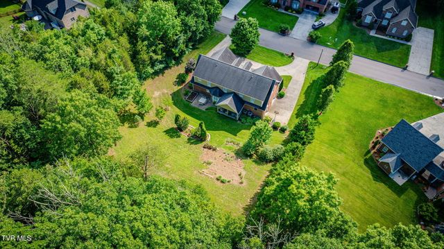 1221 Sussex Drive, Kingsport, TN 37660