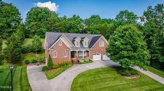 1221 Sussex Drive, Kingsport, TN 37660