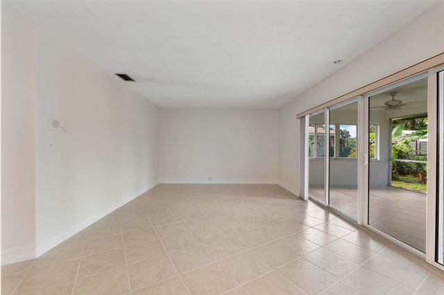 2940 NW 87TH Terrace, Coral Springs, FL 33065