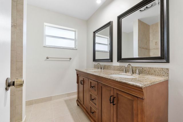 2940 NW 87TH Terrace, Coral Springs, FL 33065