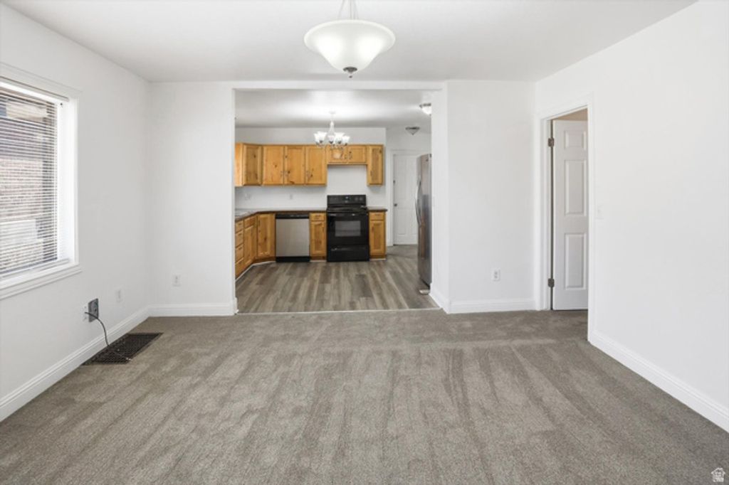 Image 3 of property listing at 619 28 TH ST, Ogden, UT 84403