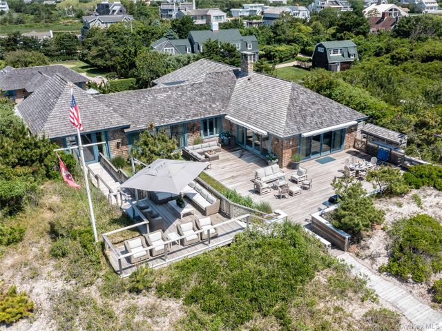 40 Dune Road, Quogue, NY 11959