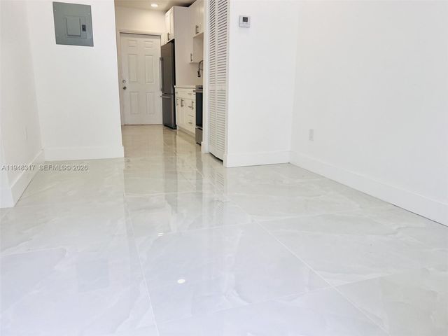 1717 NW 15th St Rd 0, Miami, FL 33125