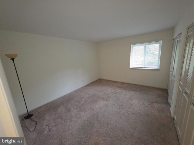 602 MEADOW WOODS, Lawrence, NJ 08648
