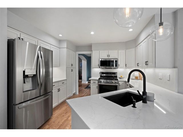 8060 W 78th Cir, Arvada, CO 80005