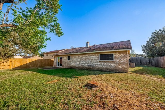 610 Bienville Lane, Houston, TX 77015