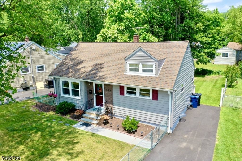 725 Loretta Ter, Plainfield City, NJ 07062