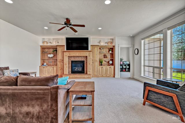 4325 W Long Meadow Dr, Boise, ID 83714