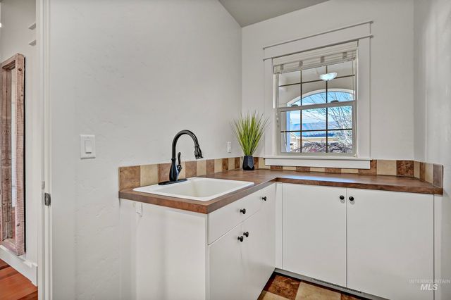 4325 W Long Meadow Dr, Boise, ID 83714