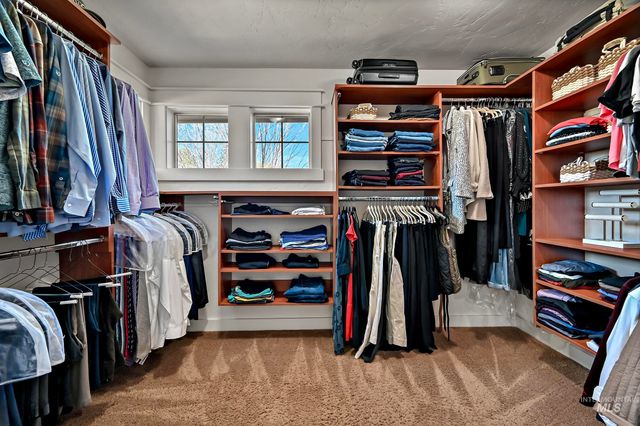 4325 W Long Meadow Dr, Boise, ID 83714