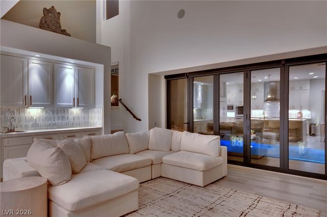 2407 Antrim Irish Drive, Henderson, NV 89044