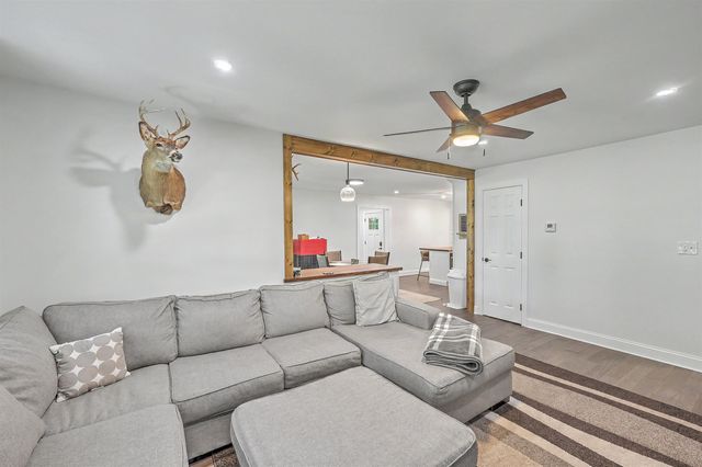 380 Morrisville Rd., Andrews, SC 29510