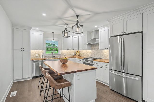 380 Morrisville Rd., Andrews, SC 29510