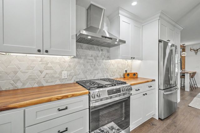 380 Morrisville Rd., Andrews, SC 29510