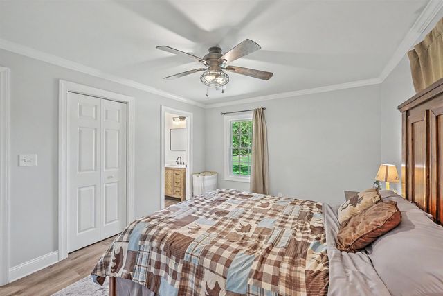 380 Morrisville Rd., Andrews, SC 29510