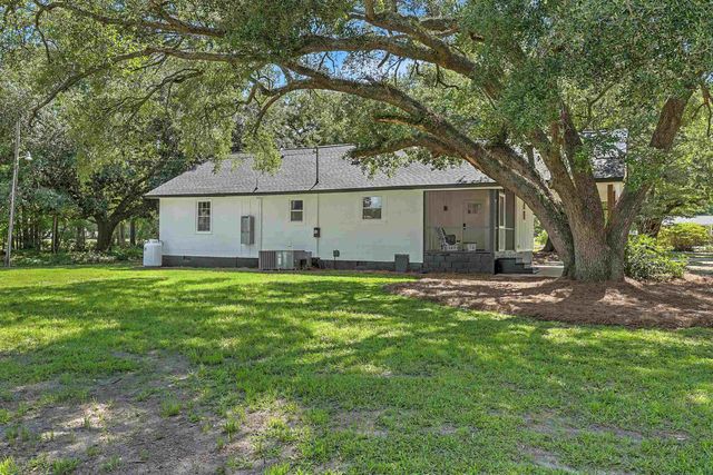 380 Morrisville Rd., Andrews, SC 29510