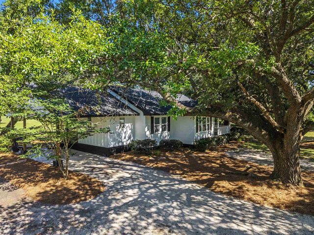380 Morrisville Rd., Andrews, SC 29510