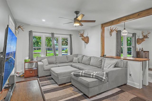 380 Morrisville Rd., Andrews, SC 29510