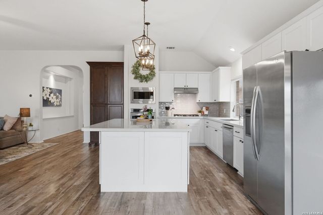 18714 Rogers Lake, San Antonio, TX 78258